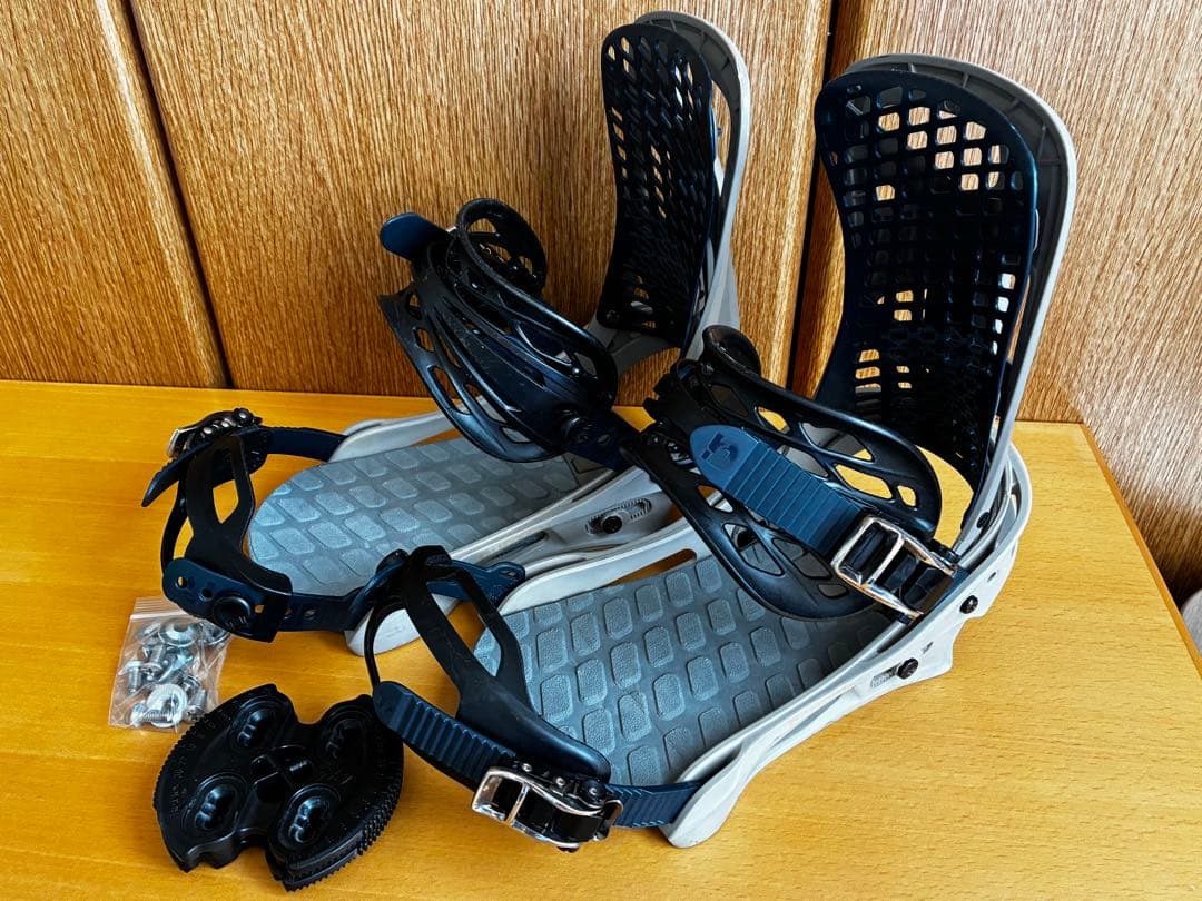 バートンBURTONバインディング【ジェネシスTT（M）】ゲンテンスティック等に バートンBURTONバインディング【GENESISジェネシスTT（M）カスタム