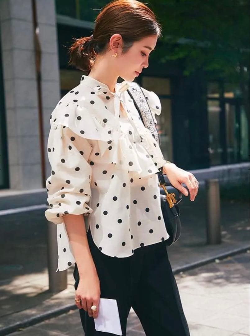 ゆ*ゆ様 seventen セブンテン　シアードットブラウス (アイボリー) S