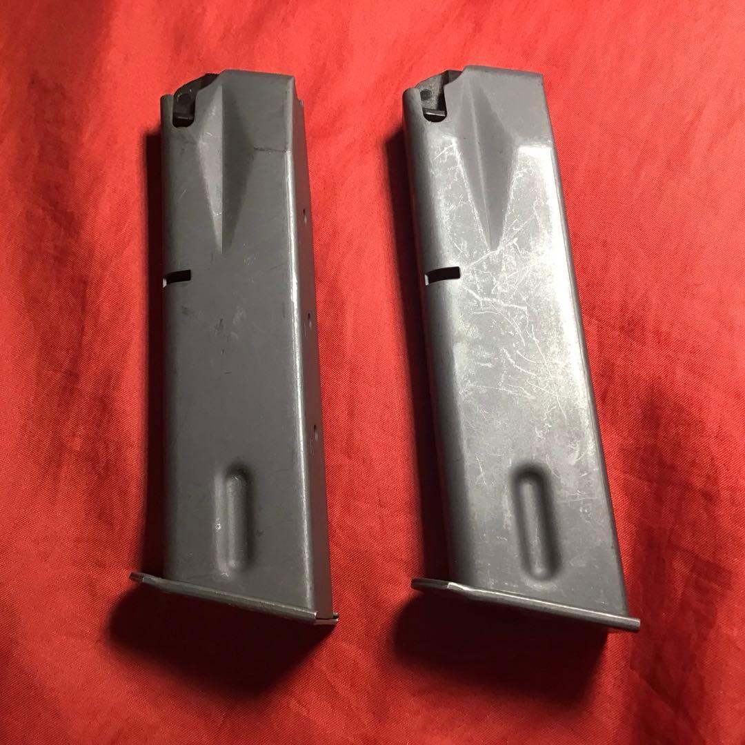ベレッタ製　実物純正M9マガジン2本セット　中古品