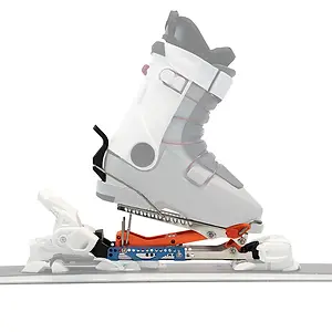 MOMENTSKI、FGPRO、DAYMAKER、FREESKI